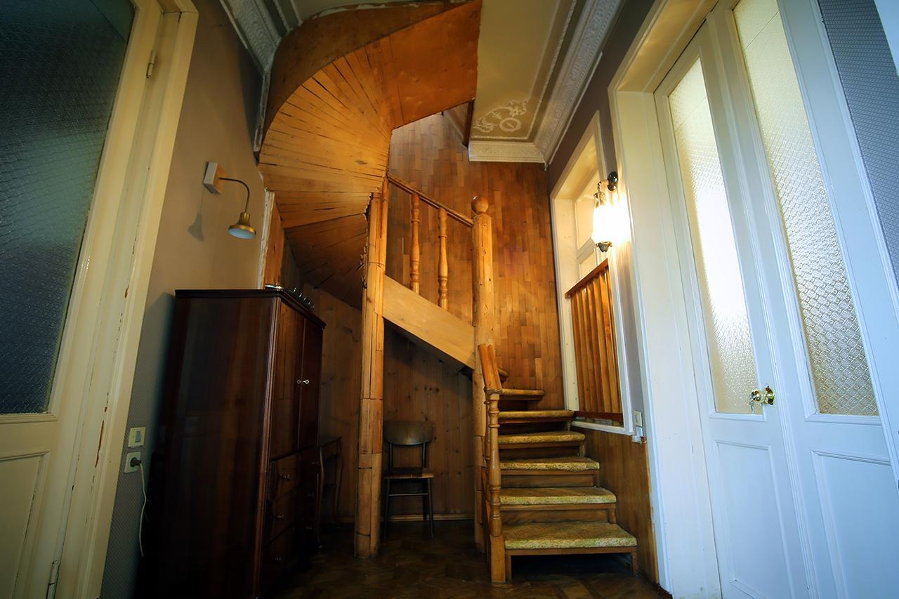 Guest House Old 쿠타이시 외부 사진