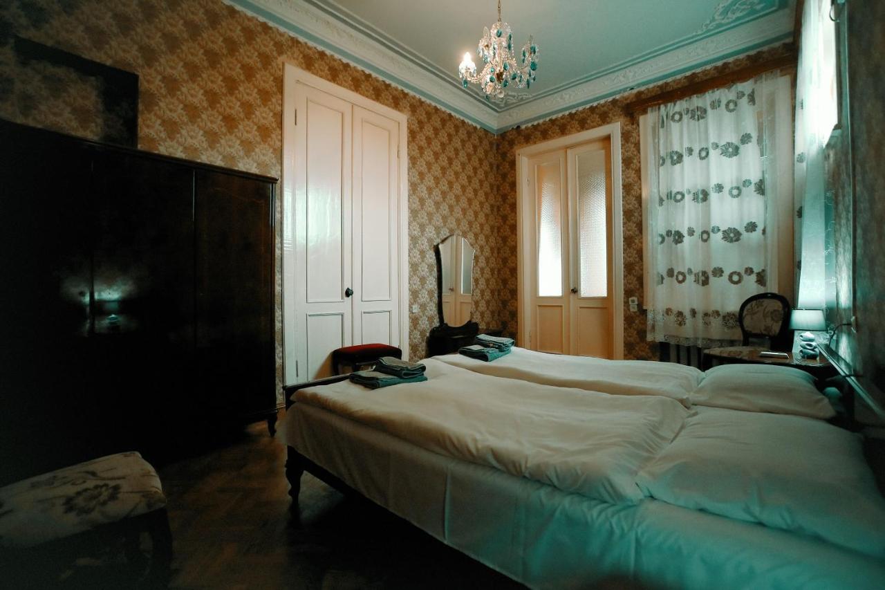 Guest House Old 쿠타이시 외부 사진