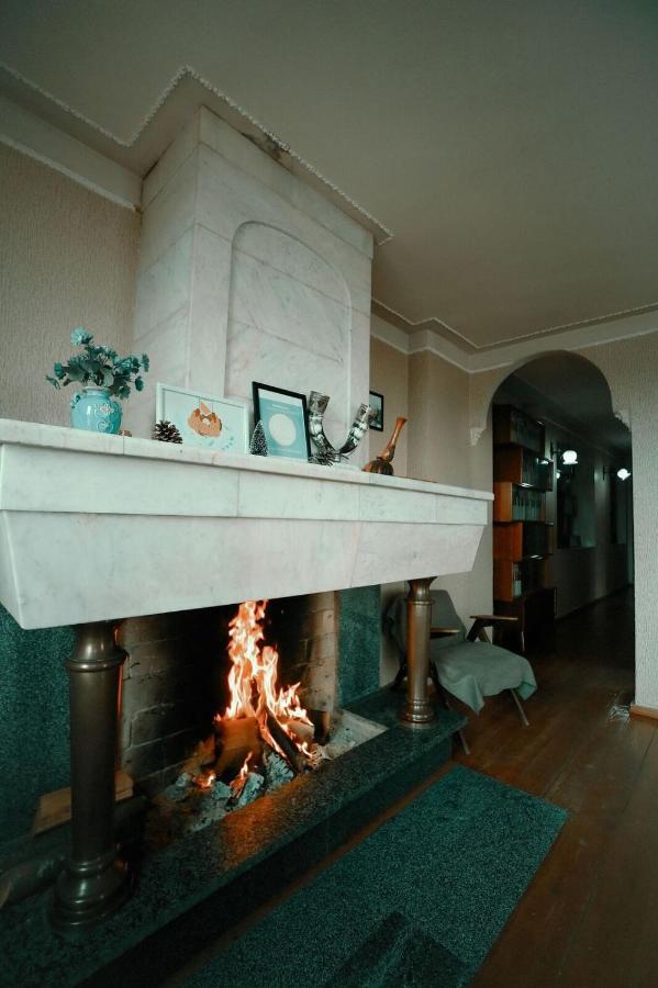 Guest House Old 쿠타이시 외부 사진