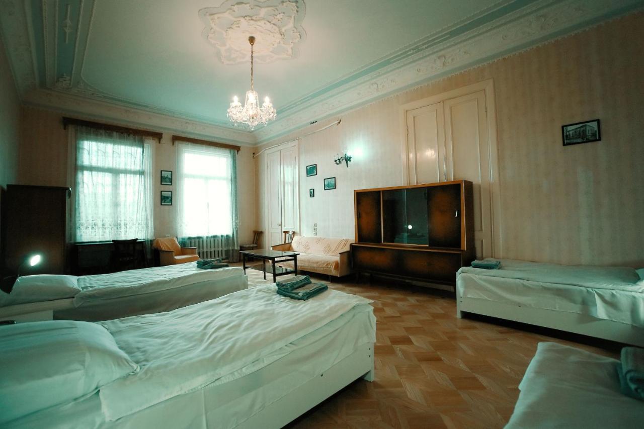 Guest House Old 쿠타이시 외부 사진