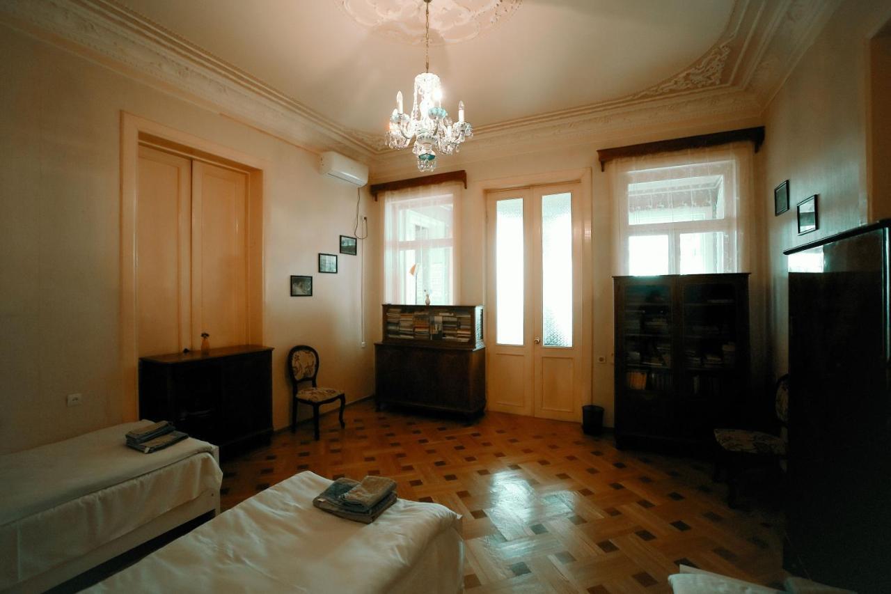 Guest House Old 쿠타이시 외부 사진